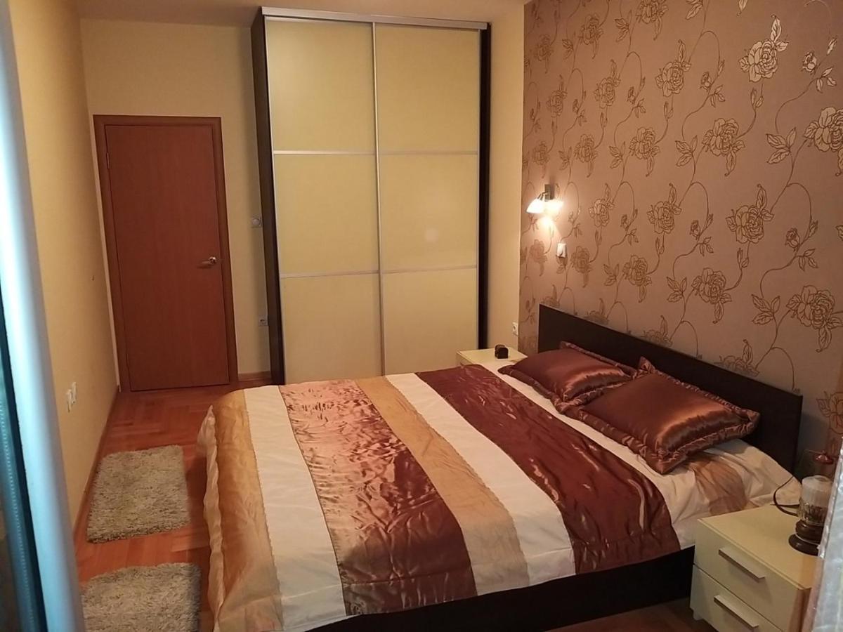 Brown Apartment - Nis Center Екстериор снимка